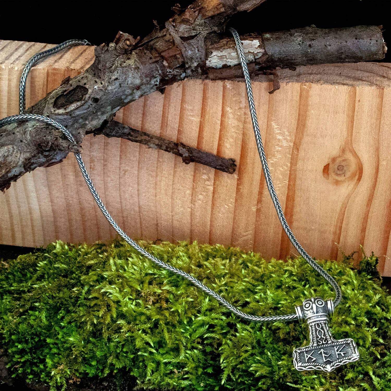 Viking halsband i silver av hög kvalitet