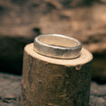 Ladda upp bild i Galleri visare, Fingerring - Eryn Design - Bevakning
